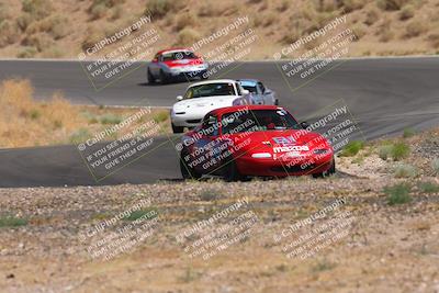 media/Jun-01-2025-CalClub SCCA (Sun) [[eae223c5dd]]/Group 5/Qualifying/